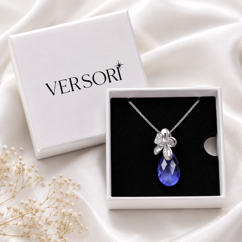 Lumière Pendant Necklace